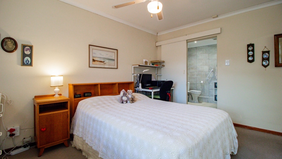 2 Bedroom Property for Sale in Pinelands Western Cape